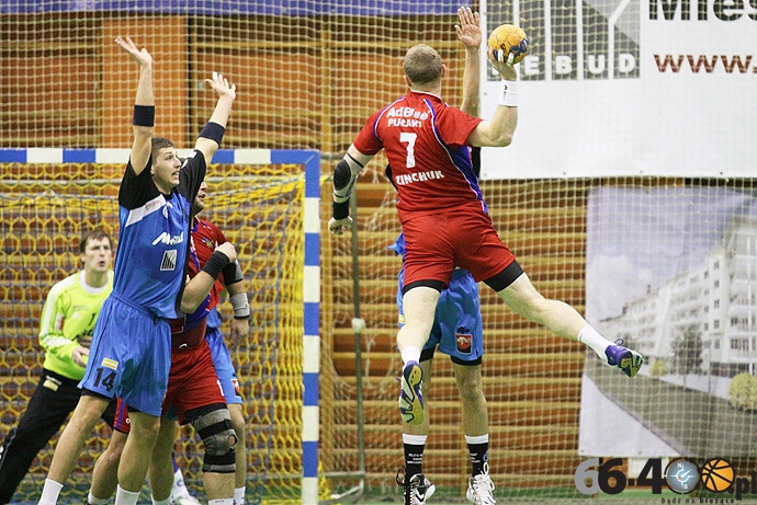 10/37 AZS AWF Gorzów - Azoty Puławy 32:33 (16:18)