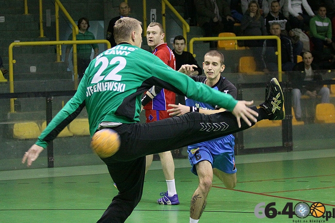 12/37 AZS AWF Gorzów - Azoty Puławy 32:33 (16:18)