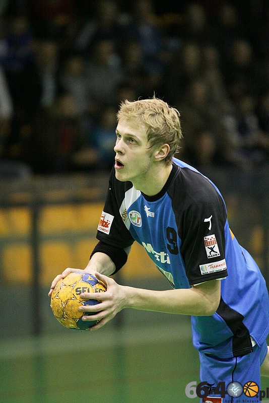 16/37 AZS AWF Gorzów - Azoty Puławy 32:33 (16:18)