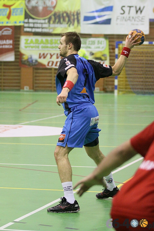 18/37 AZS AWF Gorzów - Azoty Puławy 32:33 (16:18)