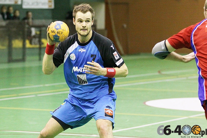 19/37 AZS AWF Gorzów - Azoty Puławy 32:33 (16:18)