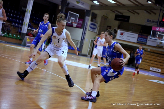 17/20 Hajduk Kominki AZS PWSZ Gorzów - JTC MUKS Poznań 61:57 