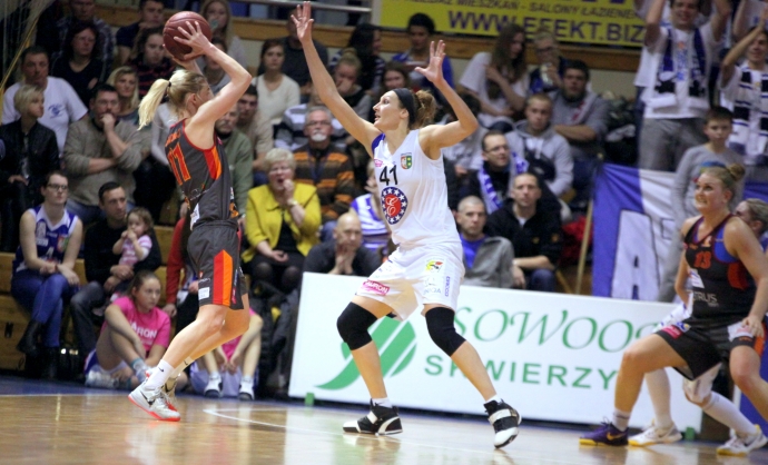 21/34 KSSSE AZS PWSZ Gorzów – MKK Siedlce 89:69 (29:27, 21:9, 17:9, 22:24)