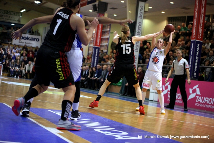 14/17 KSSSE AZS PWSZ Gorzów - Energa Toruń 78:79 (15:25, 25:24, 20:14, 18:16)