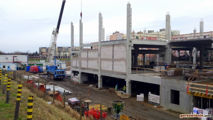 6/16 Na Manhattanie praca wre