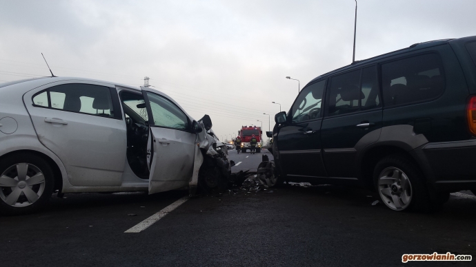 3/8 Groźny wypadek na S3