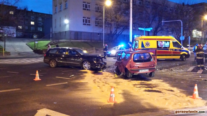 4/9 Czołówka w centrum