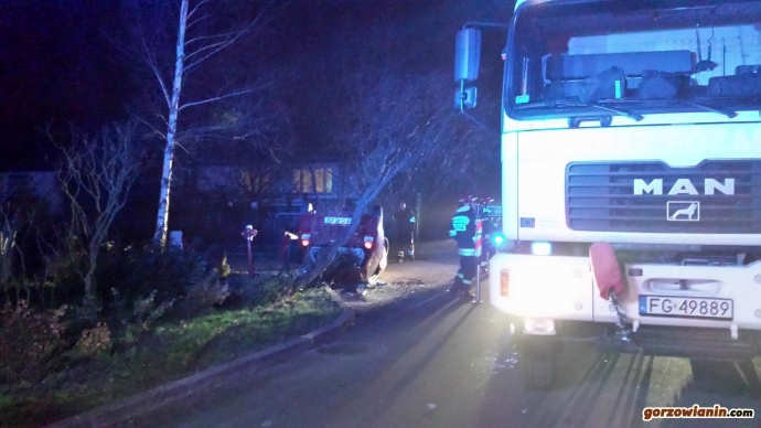 7/7 Dachowanie czerwonego mitsubishi