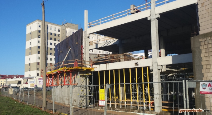 8/16 Budowa galerii Manhattan