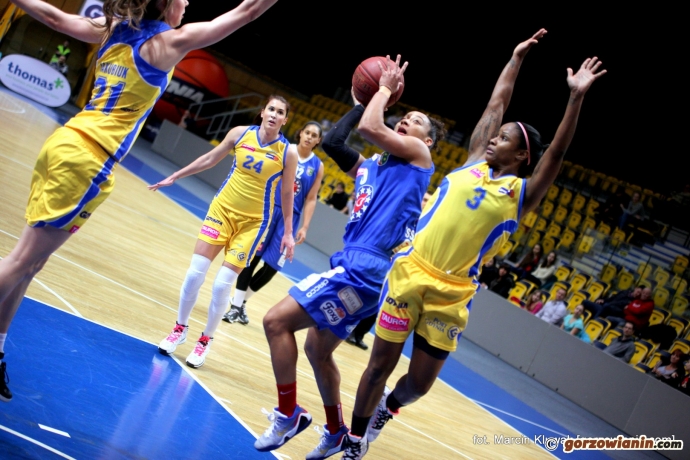8/22 Basket Gdynia - KSSSE AZS PWSZ Gorzów 74:66 (28:21, 13:20, 14:7, 19:18)