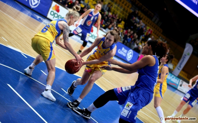 9/22 Basket Gdynia - KSSSE AZS PWSZ Gorzów 74:66 (28:21, 13:20, 14:7, 19:18)