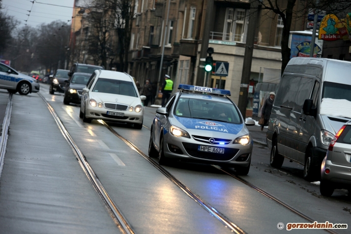 1/20 Pierwsze uroczystości pogrzebowe ks. Andrzejewskiego