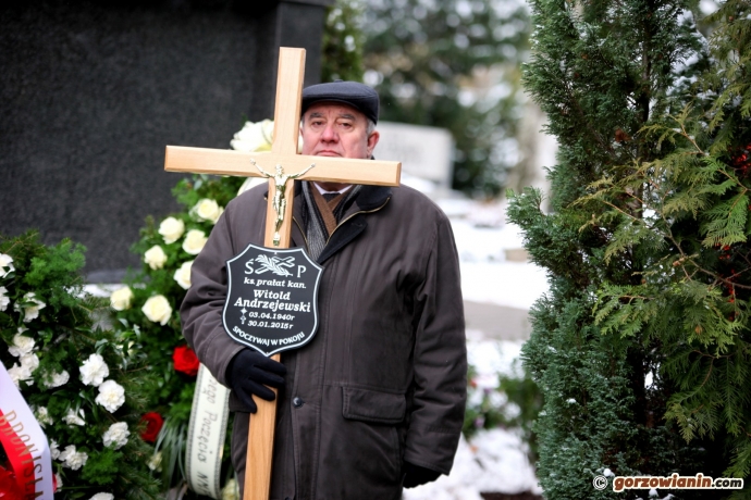 12/16 Pogrzeb ks. Witolda Andrzejewskiego