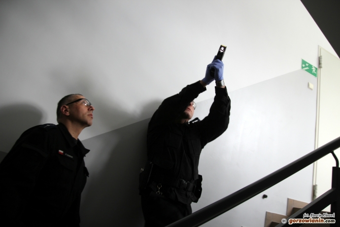 4/10 Szkolenie policjantów z użyciem paralizatora