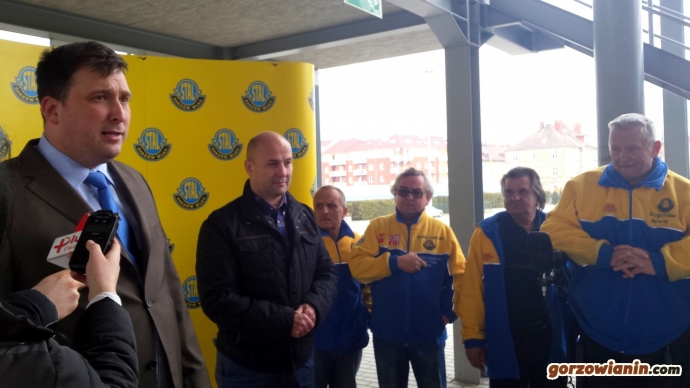 5/9 Odcisk dłoni Bogusława Nowaka w Alei Sław