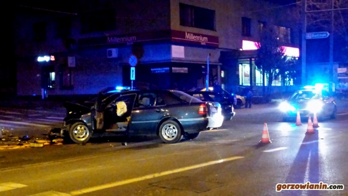 5/6 Zderzenie BMW z mercedesem