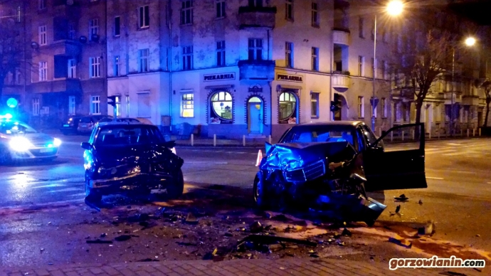 6/6 Zderzenie BMW z mercedesem