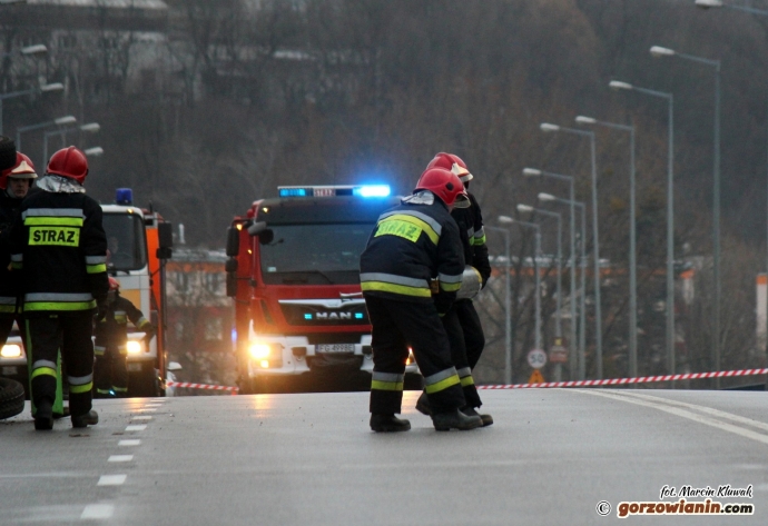 9/13 Wypadek auta przewożącego butle z dwutlenkiem węgla!