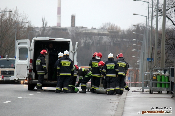 11/13 Wypadek auta przewożącego butle z dwutlenkiem węgla!