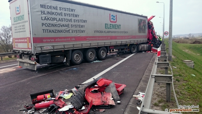 9/11 Zderzenie dwóch ciężarówek na S3