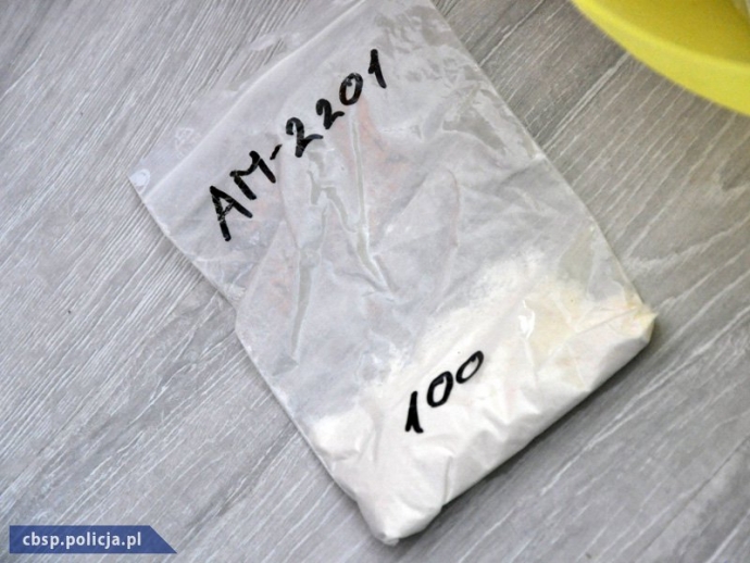 8/8 CBŚP zatrzymało pseudokibiców handlujących dopalaczami