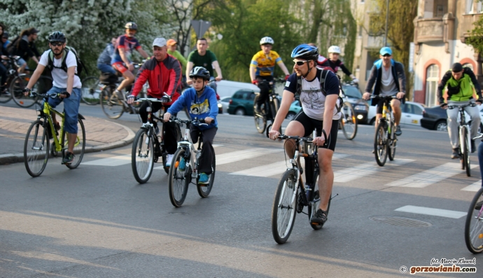 16/34 Wystartowała Masa Krytyczna