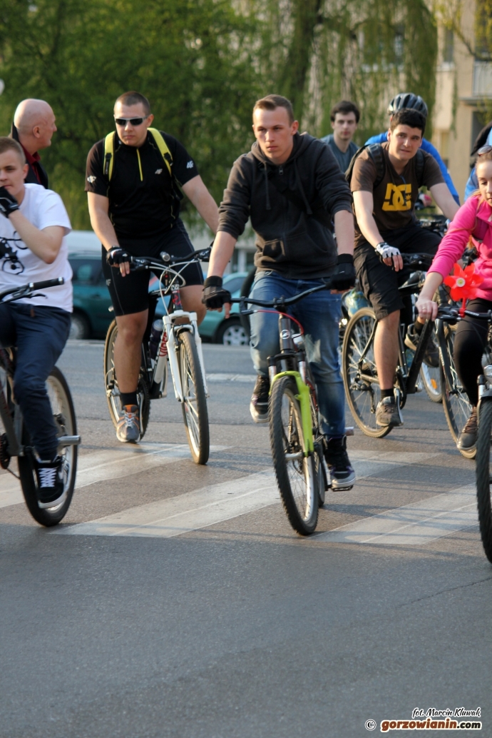 19/34 Wystartowała Masa Krytyczna