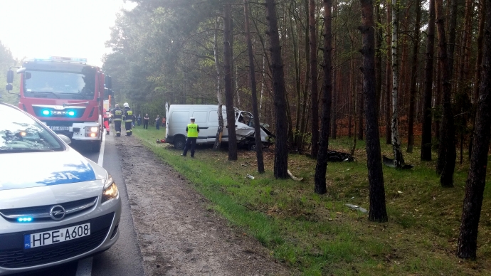 2/7 Wypadek busa koło Nierzymia