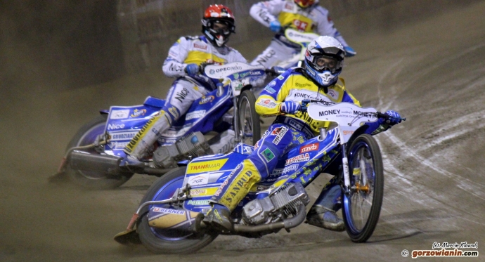 11/19 Żółto-niebieskie derby dla Grudziądza