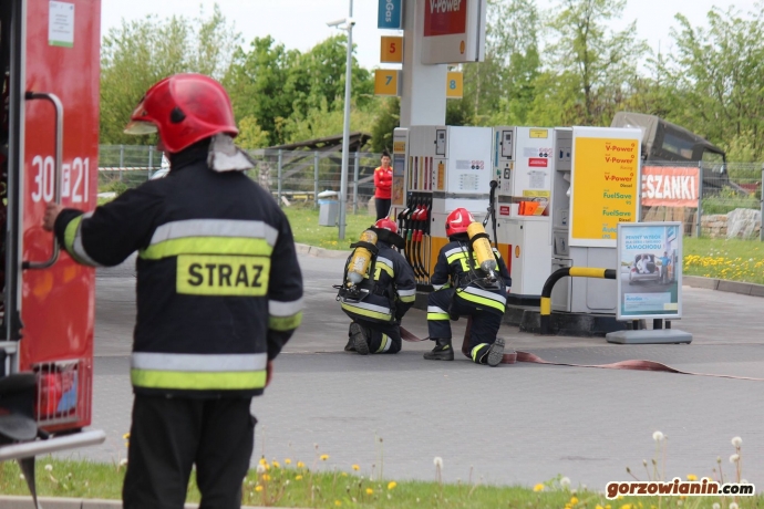13/15 Napad na stację paliw przy Kasprzaka (ćwiczenia)