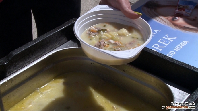 3/6 Przez żołądek do urny