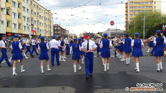 6/21 Orkiestry dęte zagrały na skrzyżowaniu
