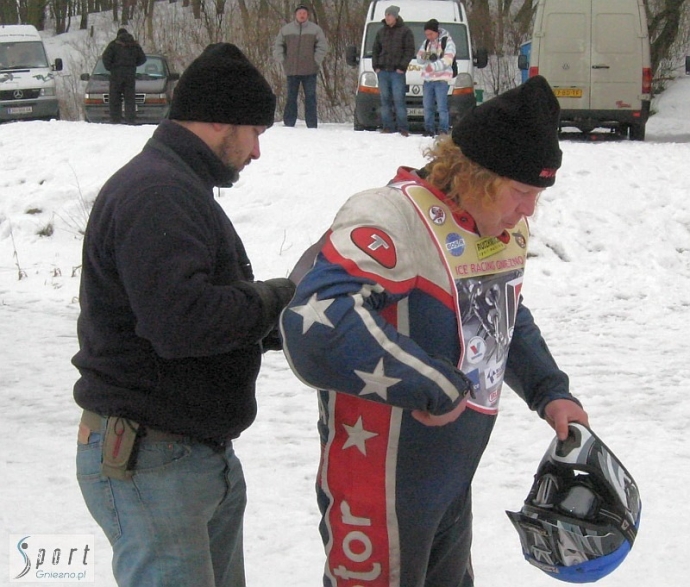 6/108 Daniszewski drugi na lodzie w Gnieźnie