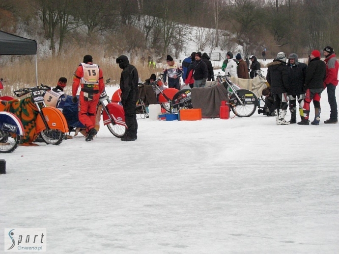 7/108 Daniszewski drugi na lodzie w Gnieźnie