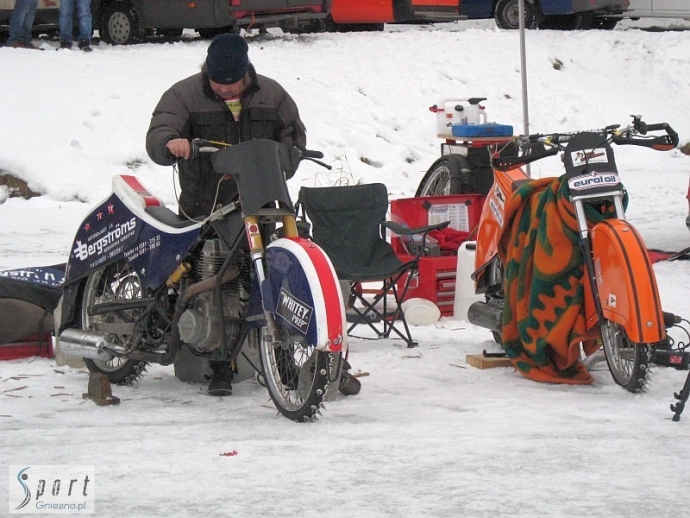 9/108 Daniszewski drugi na lodzie w Gnieźnie