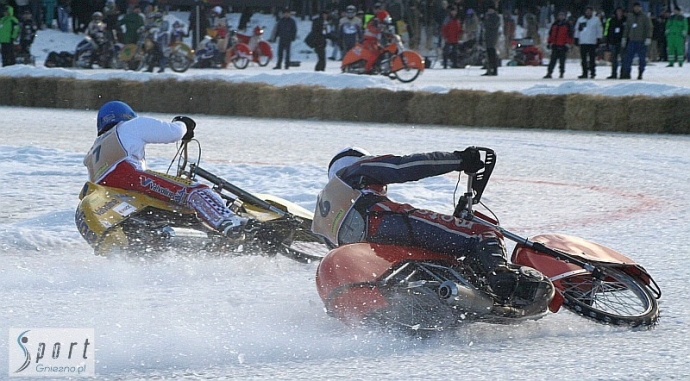 43/108 Daniszewski drugi na lodzie w Gnieźnie