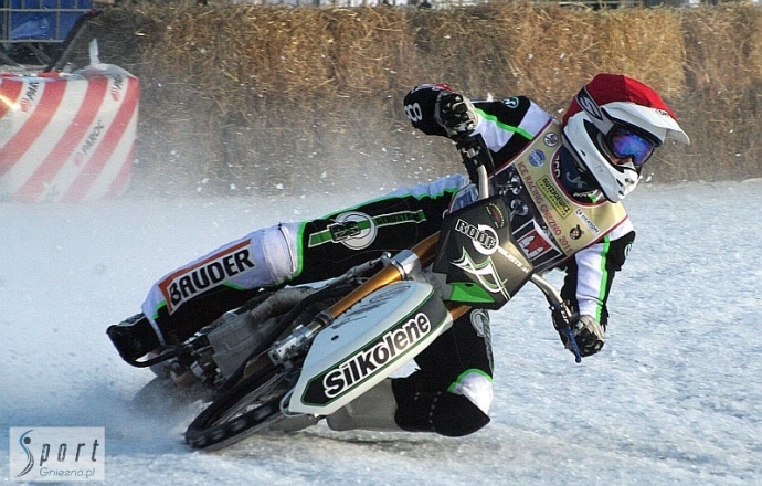 46/108 Daniszewski drugi na lodzie w Gnieźnie