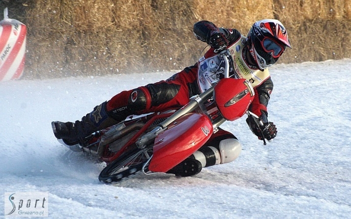 56/108 Daniszewski drugi na lodzie w Gnieźnie