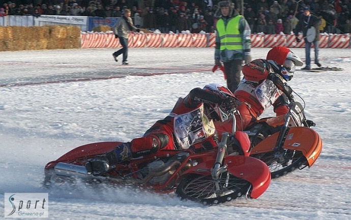 59/108 Daniszewski drugi na lodzie w Gnieźnie
