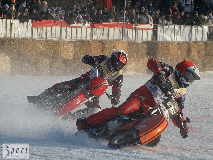 62/108 Daniszewski drugi na lodzie w Gnieźnie