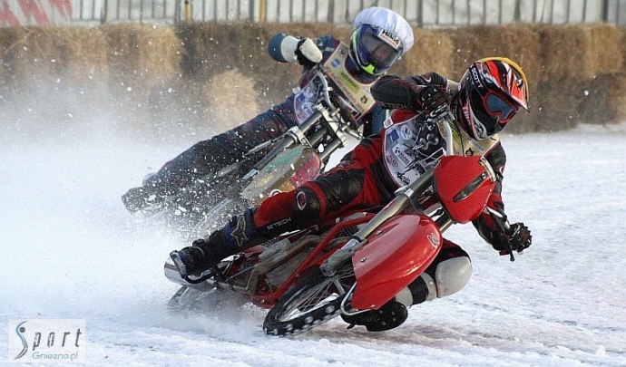 79/108 Daniszewski drugi na lodzie w Gnieźnie