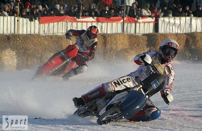 84/108 Daniszewski drugi na lodzie w Gnieźnie