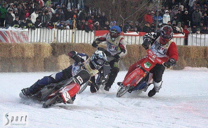 88/108 Daniszewski drugi na lodzie w Gnieźnie