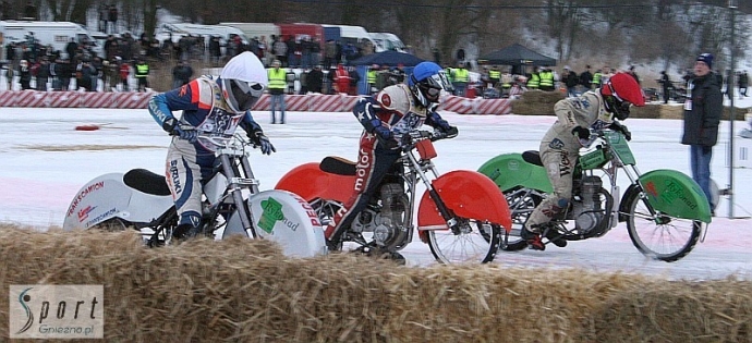 99/108 Daniszewski drugi na lodzie w Gnieźnie