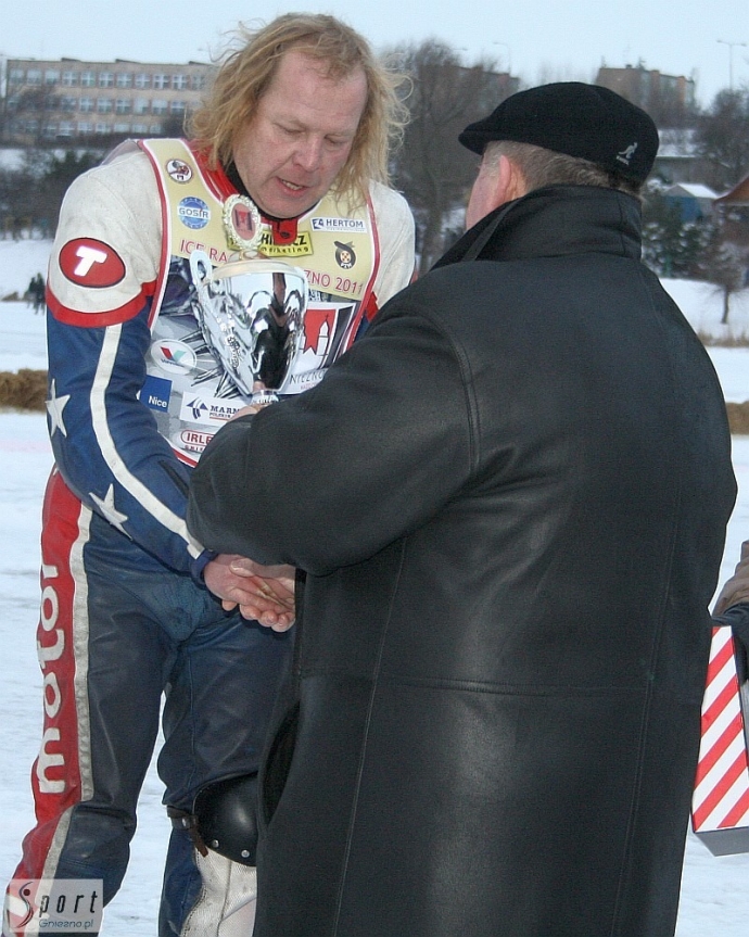 101/108 Daniszewski drugi na lodzie w Gnieźnie