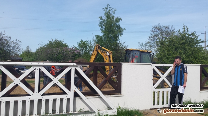 9/9 Przy ul. Srebrnej wybuchła studzienka