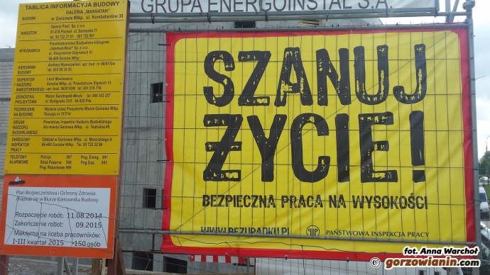 10/16 Prace przy Galerii Manhattan idą pełną parą