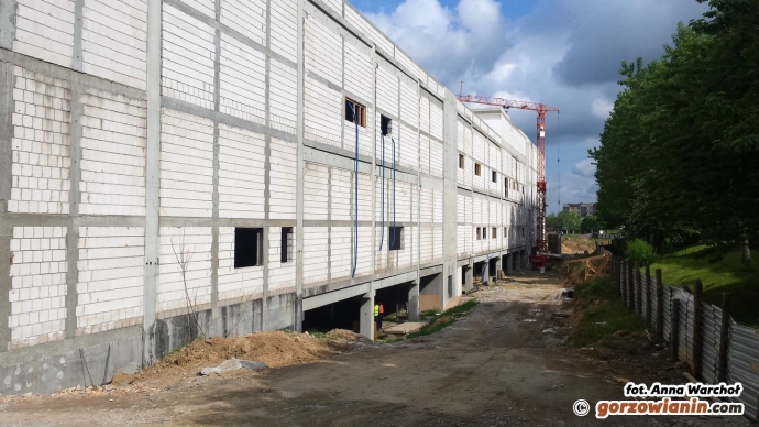 14/16 Prace przy Galerii Manhattan idą pełną parą