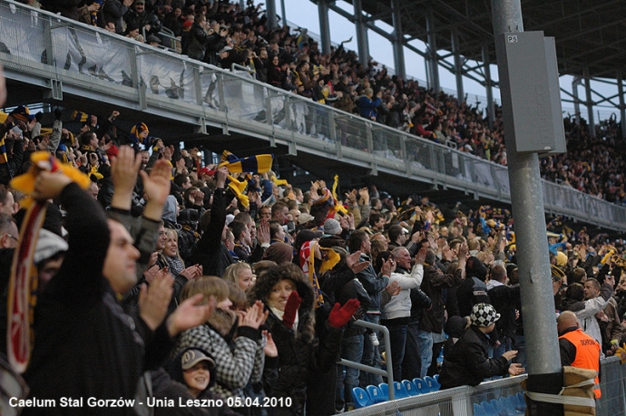 21/214 Speedway Ekstraliga 2010 w obiektywie