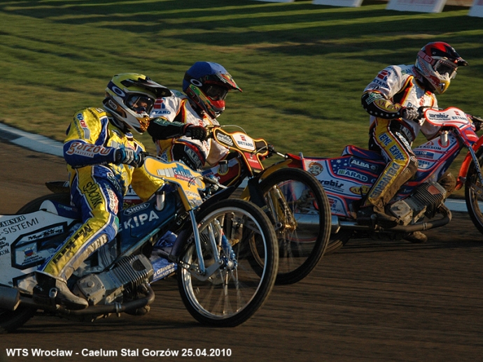 32/214 Speedway Ekstraliga 2010 w obiektywie
